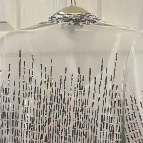 NWT-Boston Proper White Blouse with Silver Accents - Picture 11 of 13